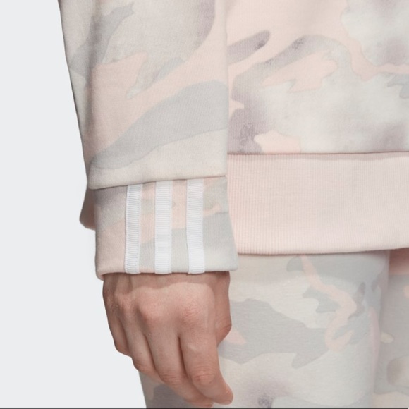 ✅Adidas Originals Camo Oversized Sweater Size L - Picture 5 of 6